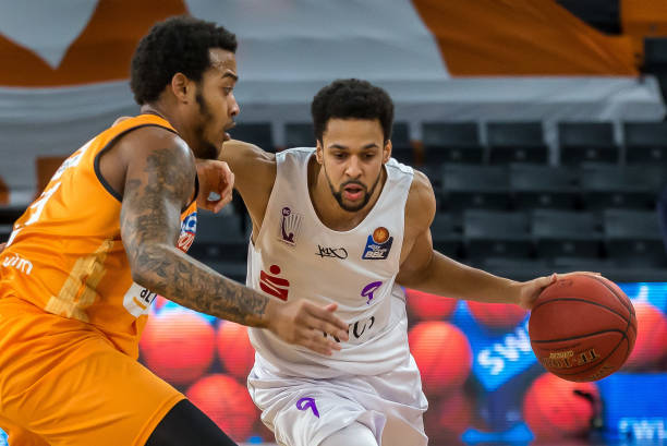 A球员转战 A球员转战