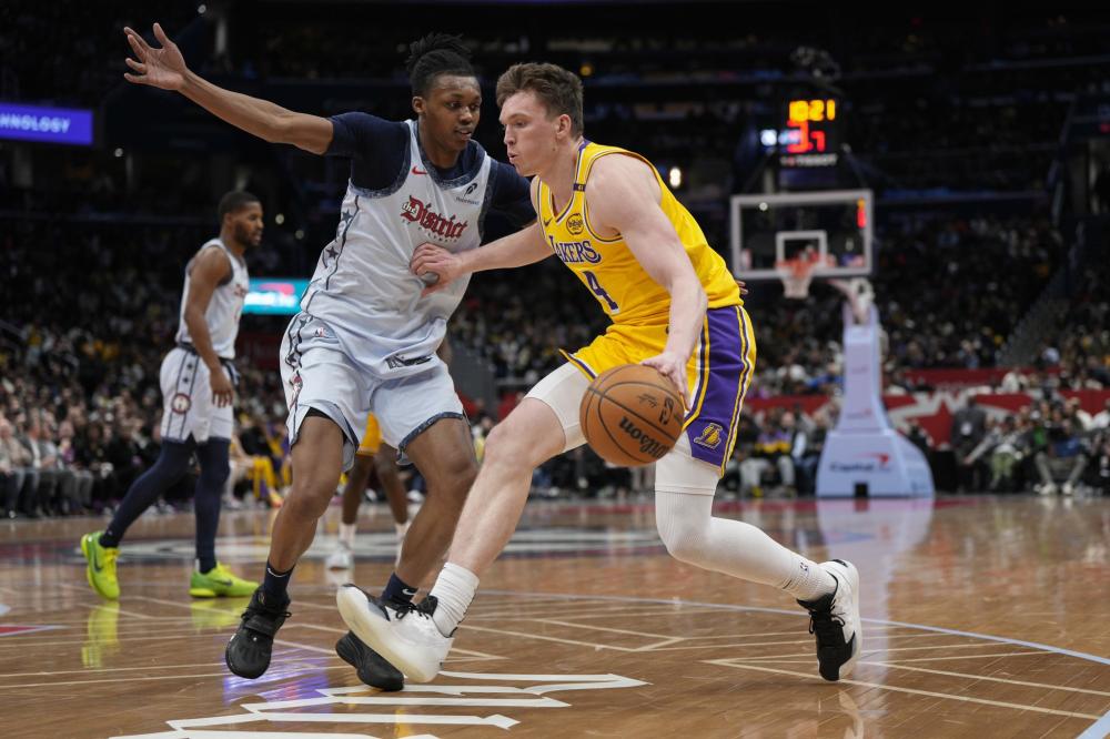 男子10米 男子10米